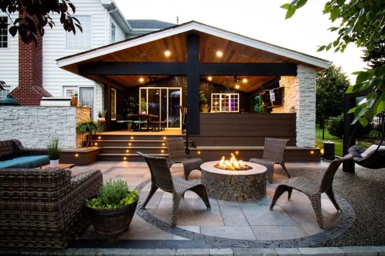 Outdoor Living Spaces