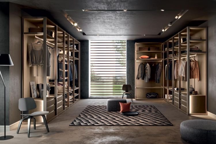 Luxury Walk-In Closets