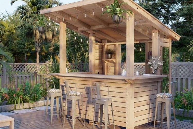 Craft a DIY Outdoor Bar from Wooden Pallets